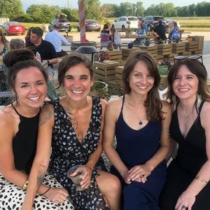 Meet your Posher, Julia